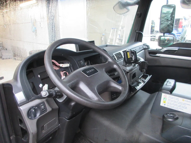 Cab and interior for Truck MAN MAN 18.480 CABINE VOOR ONDERDELEN DONOR EURO 5: picture 7