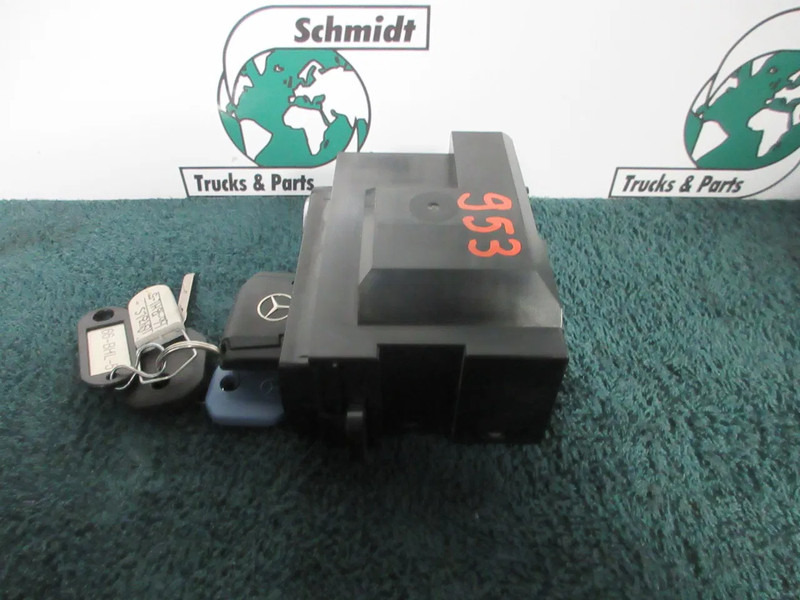 Electrical system for Truck Mercedes-Benz A 000 446 56 08 CONTACTSLOT MET SLEUTEL MERCEDES BENZ MP4 EURO 6: picture 7