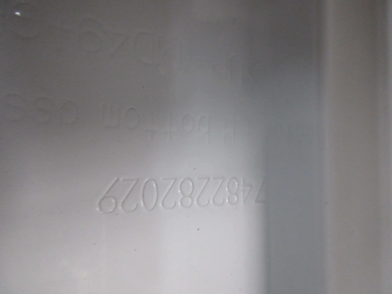 Renault 7482282029 ZIJ FENDER RENAULT T 520 EURO 6 - Cab and interior for Truck: picture 4 Renault 7482282029 ZIJ FENDER RENAULT T 520 EURO 6 - Cab and interior for Truck: picture 4