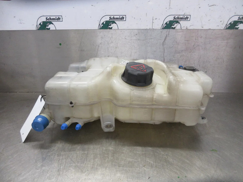 Scania 2277077 SCANIA S 450 NGS Expansiereservoir MODEL 2021 - Expansion tank for Truck: picture 2 Scania 2277077 SCANIA S 450 NGS Expansiereservoir MODEL 2021 - Expansion tank for Truck: picture 2