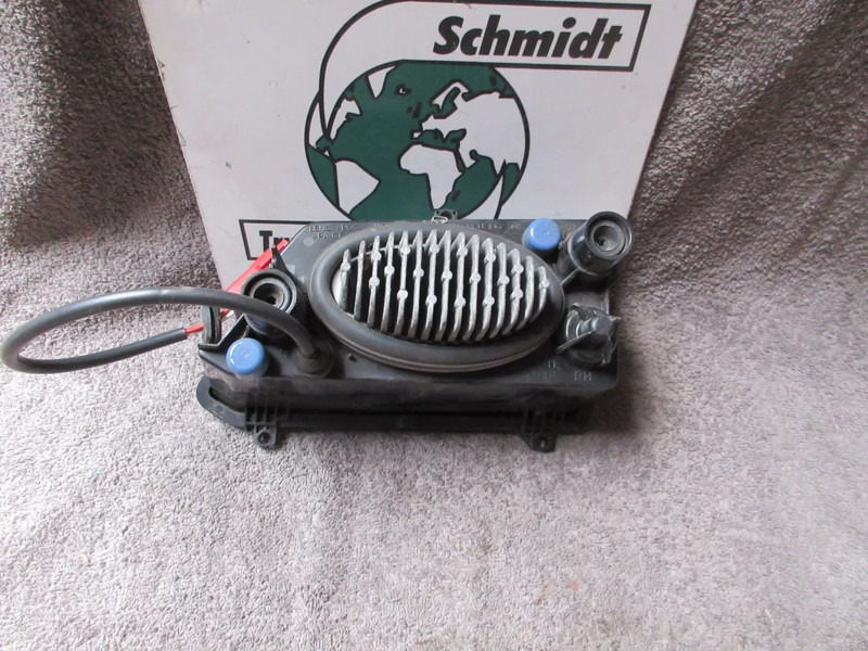 Scania 2552709 MISTLAMP SCANIA MODEL 2021 RECHTS R 410 - Fog light for Truck: picture 4 Scania 2552709 MISTLAMP SCANIA MODEL 2021 RECHTS R 410 - Fog light for Truck: picture 4