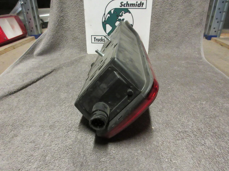 Tail light for Truck Volvo 21063887 ACHTERLAMP VOLVO FH LINKS EURO 5: picture 6
