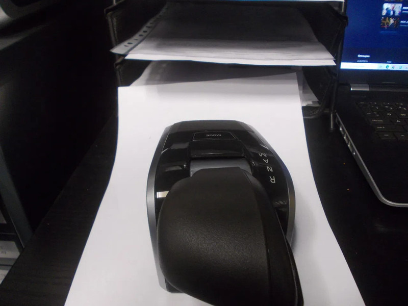 Volvo 22719325 // 21391097 SCHAKELMODULEN VOLVO FM 4 MODEL 2023 - Electrical system for Truck: picture 3 Volvo 22719325 // 21391097 SCHAKELMODULEN VOLVO FM 4 MODEL 2023 - Electrical system for Truck: picture 3