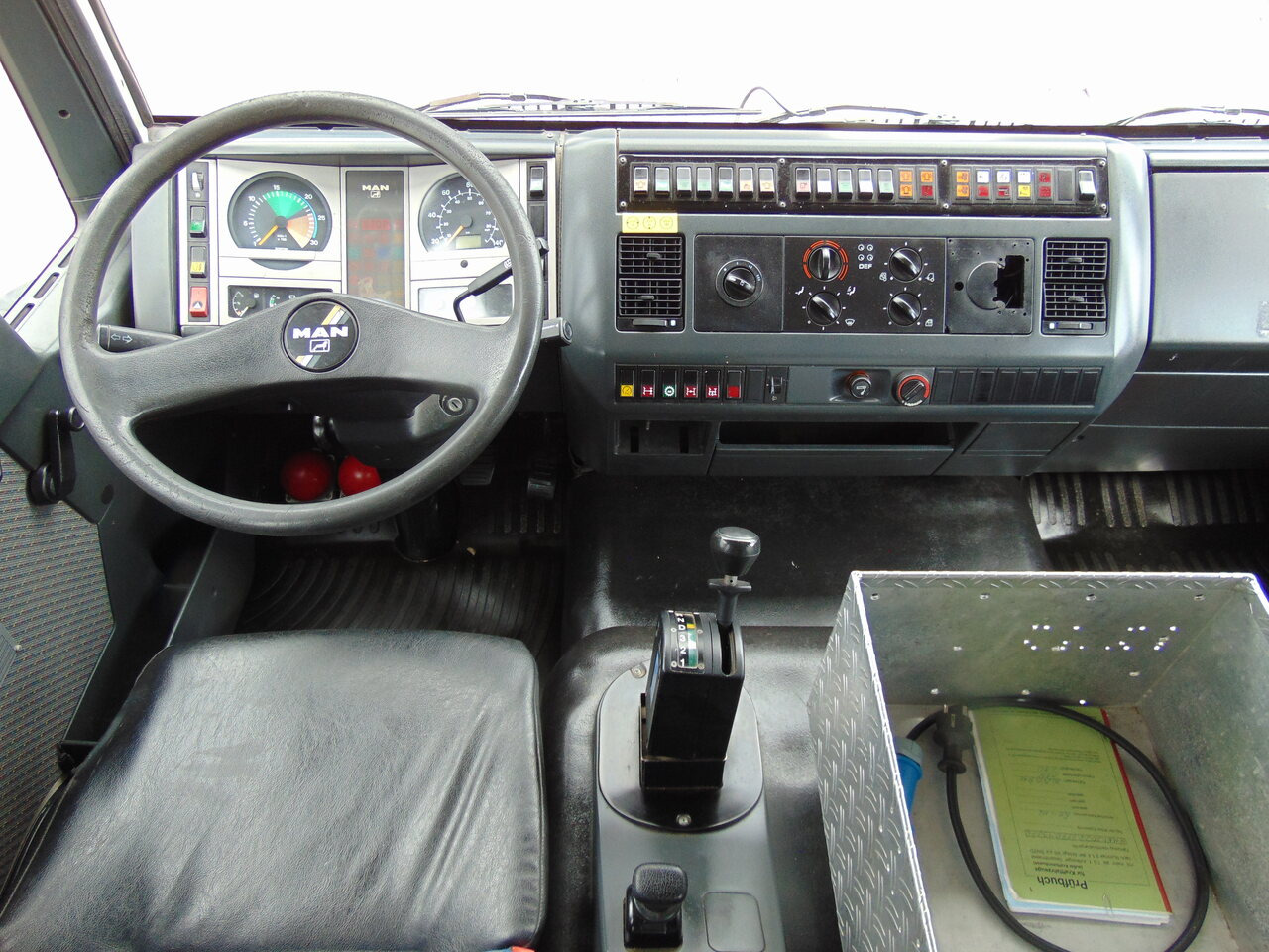 Fire truck MAN LE14.260 4x4 MAGIRUS: picture 21
