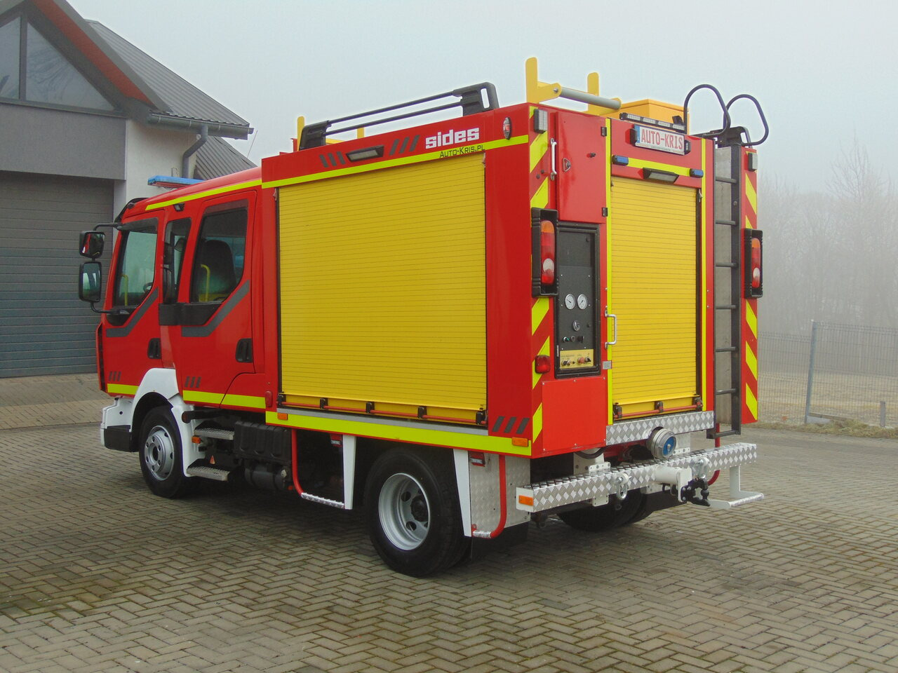 RENAULT Midlum 220DXi SIDES - Fire truck: picture 3 RENAULT Midlum 220DXi SIDES - Fire truck: picture 3