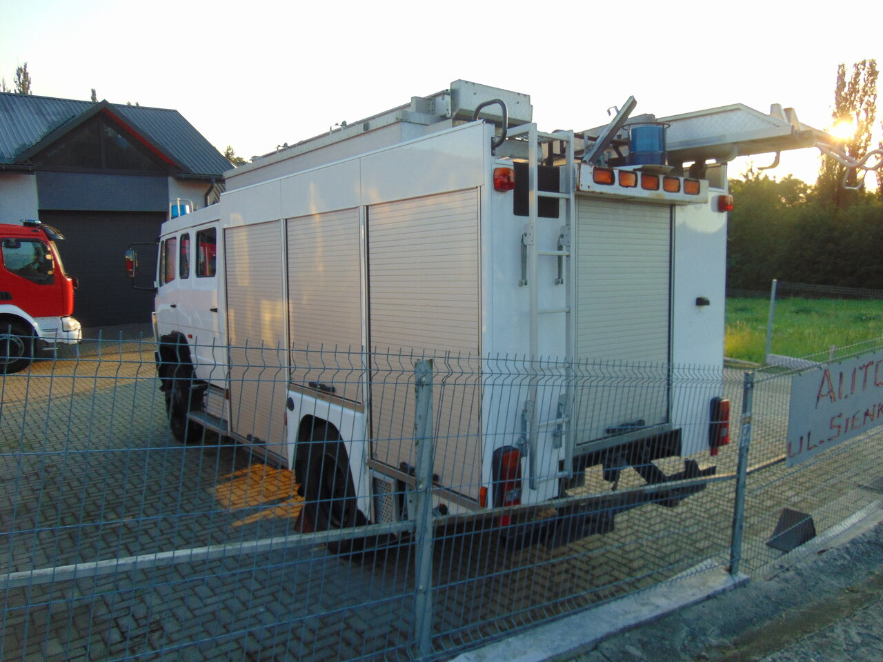 MERCEDES-BENZ 1124AF 4x4 MAGIRUS - Utility/ Special vehicle: picture 3 MERCEDES-BENZ 1124AF 4x4 MAGIRUS - Utility/ Special vehicle: picture 3