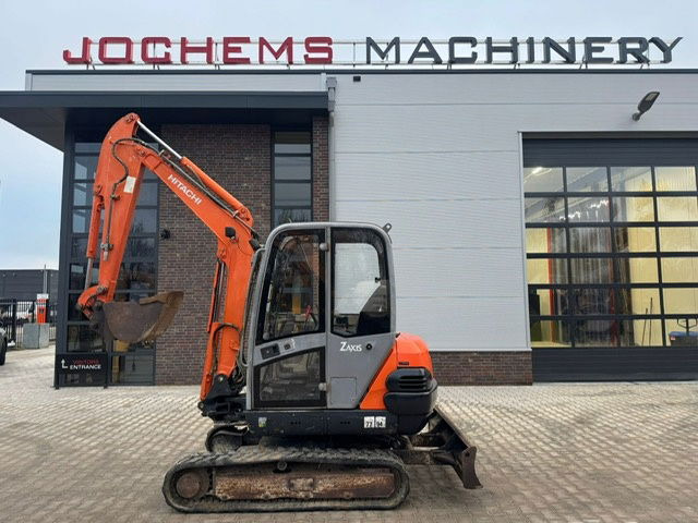 Hitachi ZX30 - Mini excavator: picture 1 Hitachi ZX30 - Mini excavator: picture 1