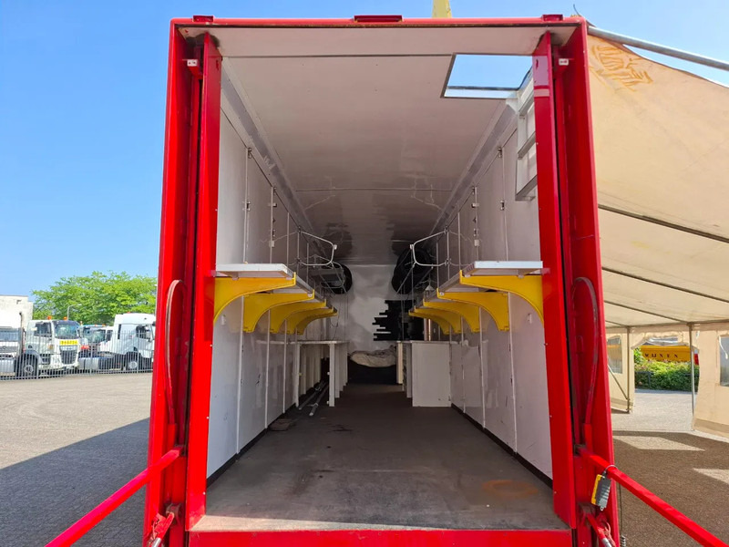 Bascontriz SR2 / RACETRAILER / PLATFORM 2000KG / 2CARS / OUTDOOR TENT / SEPARATE LIVING SPACE / 2008 - Autotransporter semi-trailer: picture 5 Bascontriz SR2 / RACETRAILER / PLATFORM 2000KG / 2CARS / OUTDOOR TENT / SEPARATE LIVING SPACE / 2008 - Autotransporter semi-trailer: picture 5