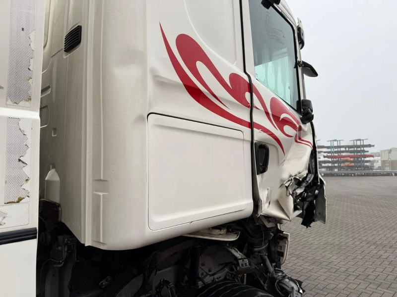 Tank truck Scania R480 / ENGINE RUNING / RETARDER / 4 COMPARTIMENTS / 18000 LITER TOTAAL / LIFT+LENKACHSE / AUTOMATIC / EURO-5 / 2009: picture 6