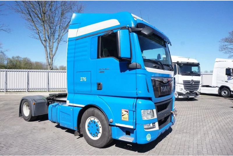 MAN TGX 18.400 / AUTOMATIC / DOUBLE TANK / ENGINE PROBLEMS / EURO-6 / 2016 - Tractor unit: picture 2 MAN TGX 18.400 / AUTOMATIC / DOUBLE TANK / ENGINE PROBLEMS / EURO-6 / 2016 - Tractor unit: picture 2