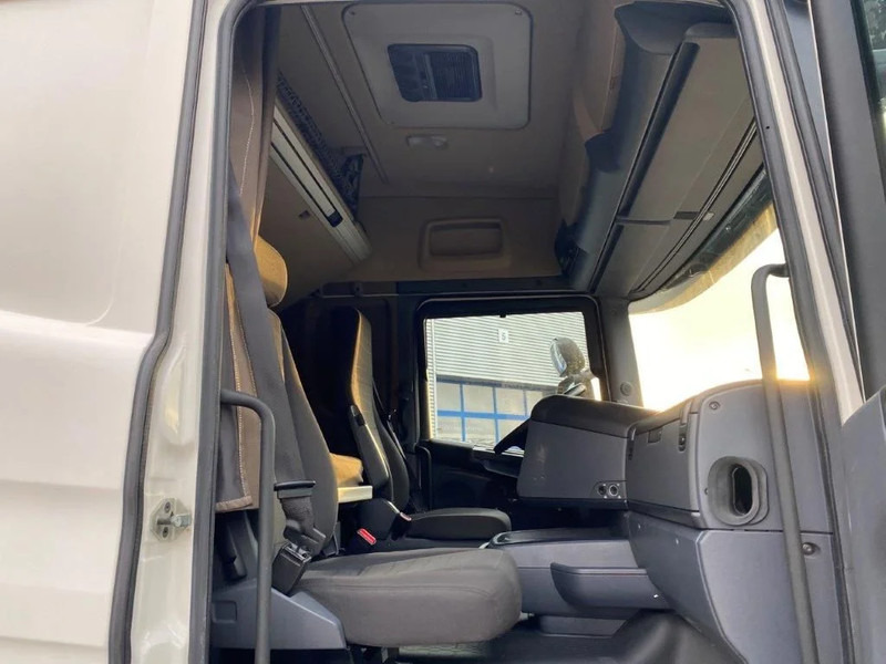 Tractor unit Scania R520 / RETARDER / DOUBLE TANK / AUTOMATIC / PARK-COOL / EURO-6 / 2015: picture 18