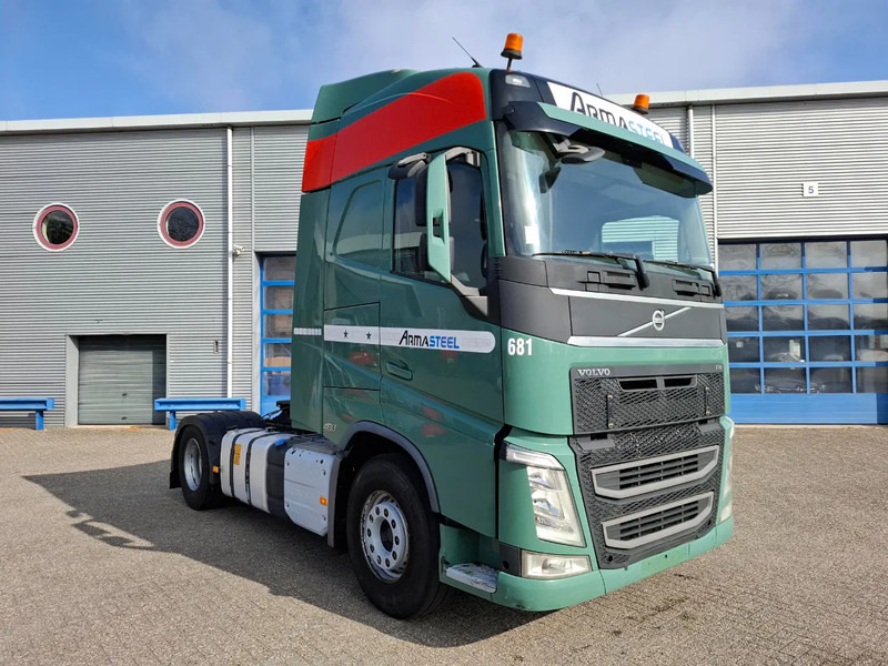 Volvo FH4-460 / VEB+ / DOUBLE TANK / FRIDGE / AIRCO / AUTOMATIC / EURO-6 / 2014 - Tractor unit: picture 2 Volvo FH4-460 / VEB+ / DOUBLE TANK / FRIDGE / AIRCO / AUTOMATIC / EURO-6 / 2014 - Tractor unit: picture 2