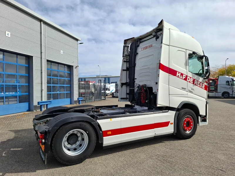 Volvo FH4-460 / VEB+ / HYDRAULICS / TUV:31-10-2025 / GEN2 V2 SMART TACHO / LWDS / SIDESKIRTS / FRIDGE / EURO-6 / 2018 - Tractor unit: picture 5 Volvo FH4-460 / VEB+ / HYDRAULICS / TUV:31-10-2025 / GEN2 V2 SMART TACHO / LWDS / SIDESKIRTS / FRIDGE / EURO-6 / 2018 - Tractor unit: picture 5
