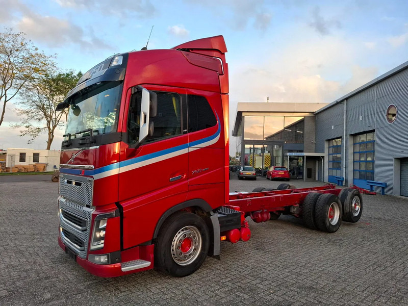 Volvo FH16-750 / BIG AXLE / VEB+ / ONLY:679711 KM / TECHNICAL 70TON / 9TON FRONT AXLE / INLINER / FULL-AIR / AUTOMATIC / EURO-6 / 2018 - Cab chassis truck: picture 1 Volvo FH16-750 / BIG AXLE / VEB+ / ONLY:679711 KM / TECHNICAL 70TON / 9TON FRONT AXLE / INLINER / FULL-AIR / AUTOMATIC / EURO-6 / 2018 - Cab chassis truck: picture 1