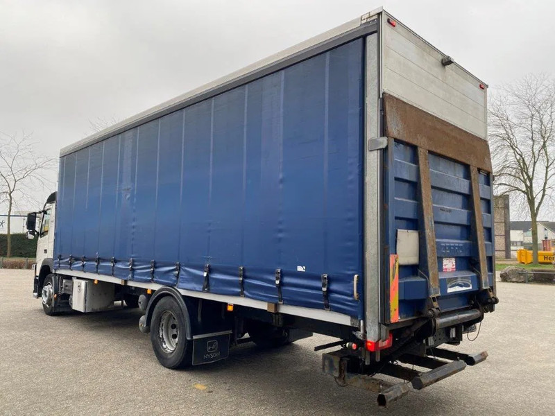 Volvo FM11-330 / LOW KM'S:472120 KM / LWDS / FULL-AIR / NAVI / CURTAIN SAILS / PLATFORM 2500KG / AUTOMATIC / EURO-6 / 2016 - Curtainsider truck: picture 3 Volvo FM11-330 / LOW KM'S:472120 KM / LWDS / FULL-AIR / NAVI / CURTAIN SAILS / PLATFORM 2500KG / AUTOMATIC / EURO-6 / 2016 - Curtainsider truck: picture 3