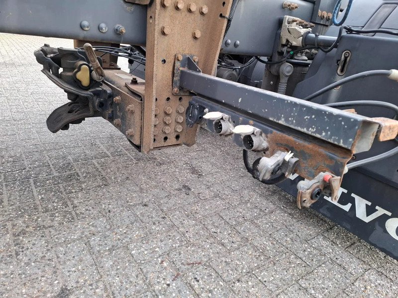 Container transporter/ Swap body truck Volvo FM11-450 / VEB / FULL-AIR / 706585 KM / LWDS / AIRCO / BDF SYSTEM / AUTOMATIC / EURO-6 / 2016: picture 12