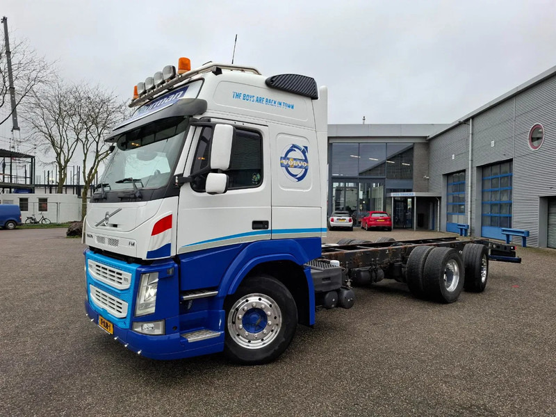 Volvo FM11-460 / NL TRUCK / LIFT+LENKACHSE / ONLY:355342 KM / DYNAMIC STEERING / LWDS / NAVI / ALCOA / TUV:07-01-2026 / INLINER / EURO - Cab chassis truck: picture 2 Volvo FM11-460 / NL TRUCK / LIFT+LENKACHSE / ONLY:355342 KM / DYNAMIC STEERING / LWDS / NAVI / ALCOA / TUV:07-01-2026 / INLINER / EURO - Cab chassis truck: picture 2