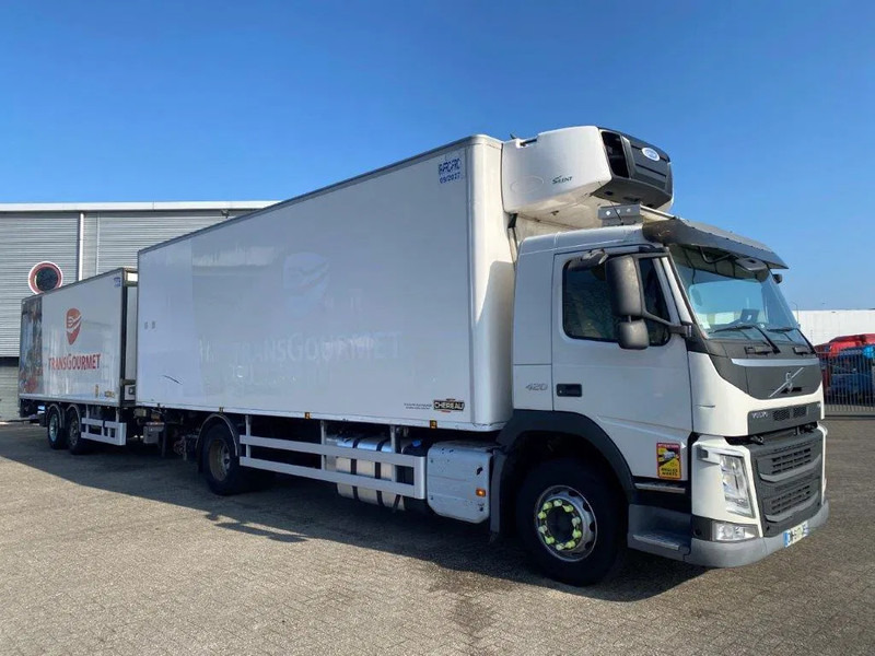 Volvo FM4-420 / COMPLETE COOL+FREEZE COMBI / CHEREAU / THROUGH-LOADING SYSTEM / 2XPLATFORM DHOLLANDIA / FREEZING LOCK / AUTOMATIC / EU - Refrigerator truck: picture 2 Volvo FM4-420 / COMPLETE COOL+FREEZE COMBI / CHEREAU / THROUGH-LOADING SYSTEM / 2XPLATFORM DHOLLANDIA / FREEZING LOCK / AUTOMATIC / EU - Refrigerator truck: picture 2