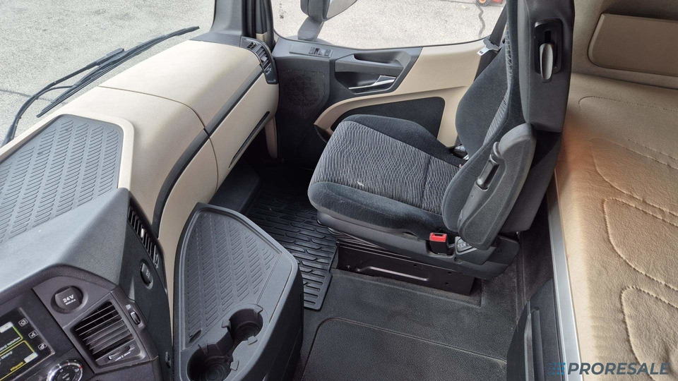 Tractor unit MERCEDES-BENZ ACTROS 1845 LS BIG SPACE EURO 6: picture 6