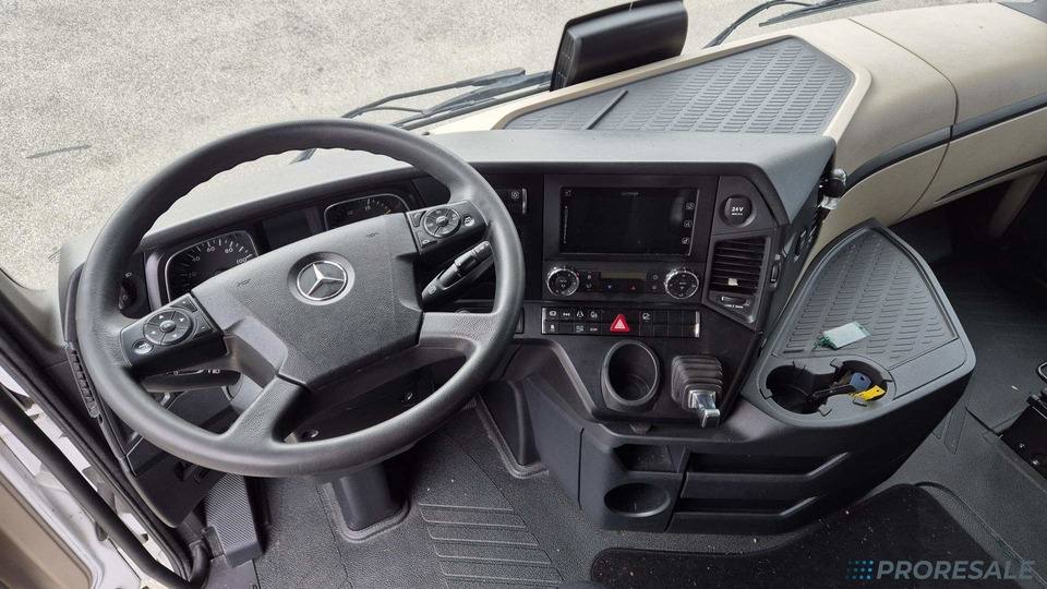 MERCEDES-BENZ ACTROS 1845 LS BIG SPACE EURO 6 - Tractor unit: picture 4 MERCEDES-BENZ ACTROS 1845 LS BIG SPACE EURO 6 - Tractor unit: picture 4