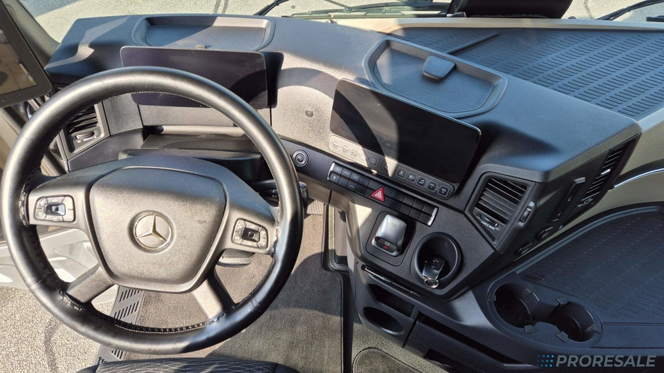 MERCEDES-BENZ ACTROS 1848 LS GIGA SPACE EURO 6 - Tractor unit: picture 4 MERCEDES-BENZ ACTROS 1848 LS GIGA SPACE EURO 6 - Tractor unit: picture 4