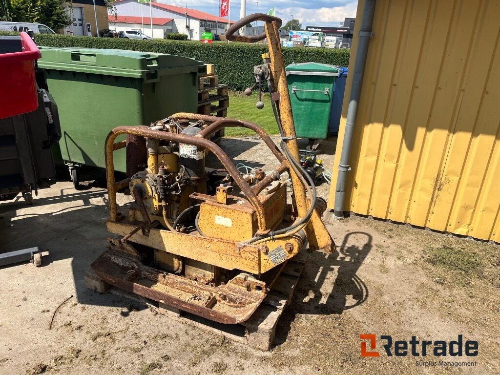 AMMANN DUOMAT pladestamper - Construction equipment: picture 1 AMMANN DUOMAT pladestamper - Construction equipment: picture 1