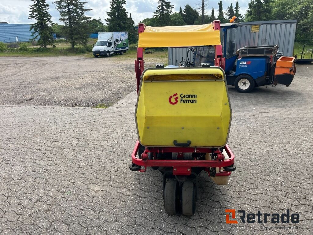 Agricultural machinery Plæne- og parkmaskiner GINNI FERRARI GF 630 I.I Plænetraktor: picture 8