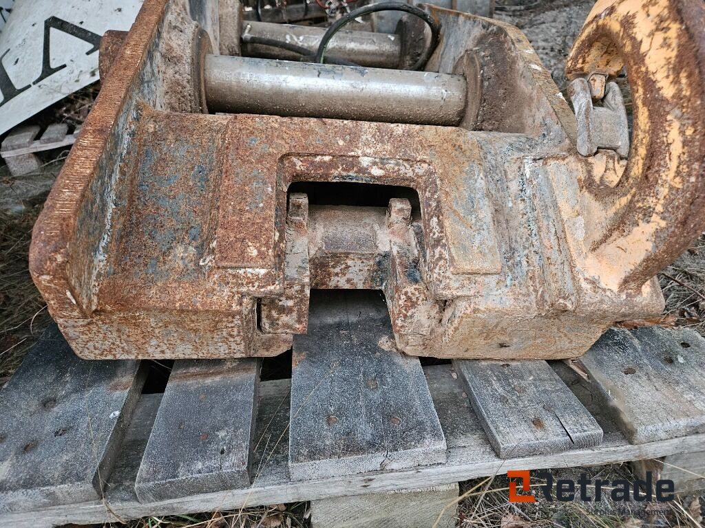 Hydrauliskt redskapsfäste Caterpillar 330 - Construction machinery: picture 4 Hydrauliskt redskapsfäste Caterpillar 330 - Construction machinery: picture 4