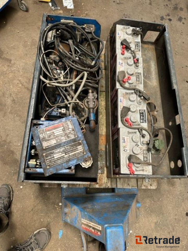 Upright Sax Platform 10 meter / Scissor platform 10 meters - Construction machinery: picture 4 Upright Sax Platform 10 meter / Scissor platform 10 meters - Construction machinery: picture 4