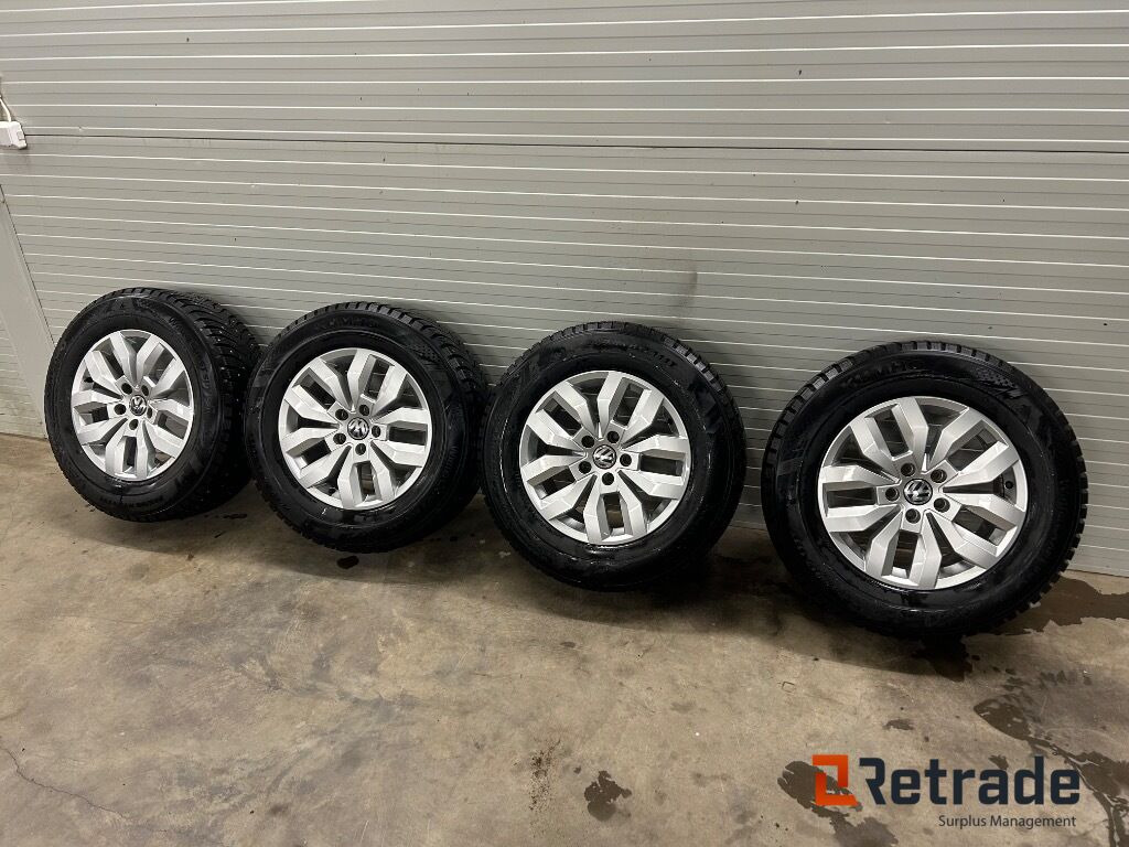 Däck Kumho Wintercraft SUV WS3 Till VW Amarok - Construction equipment: picture 1 Däck Kumho Wintercraft SUV WS3 Till VW Amarok - Construction equipment: picture 1
