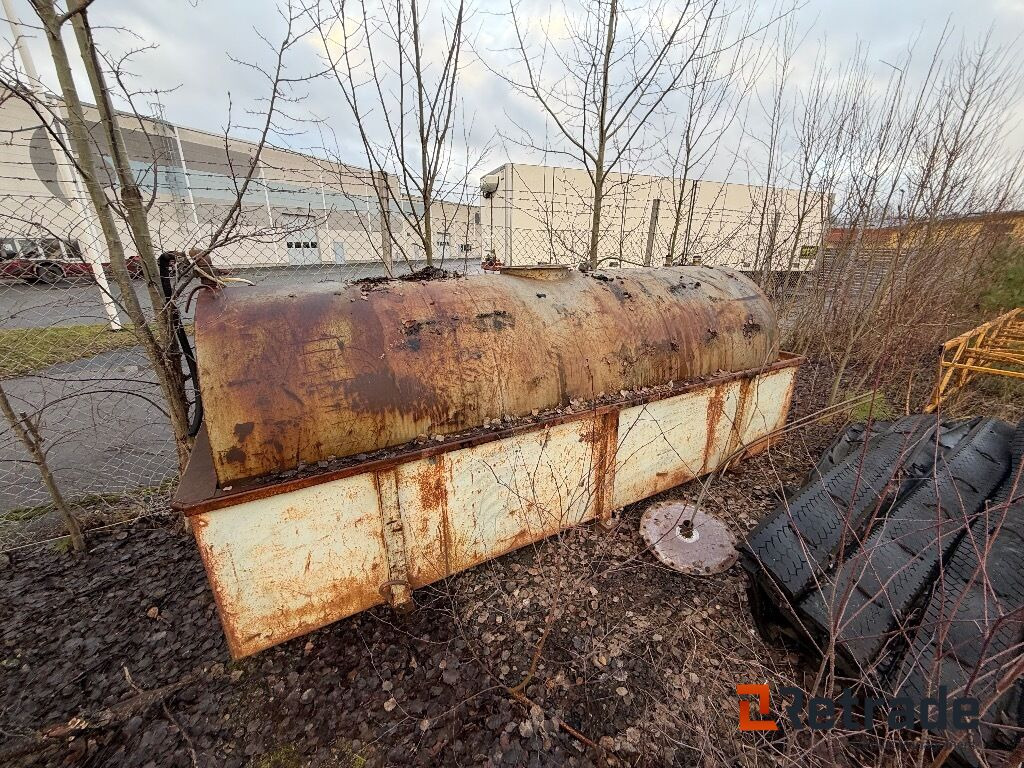 Dieseltank - Storage tank: picture 2 Dieseltank - Storage tank: picture 2