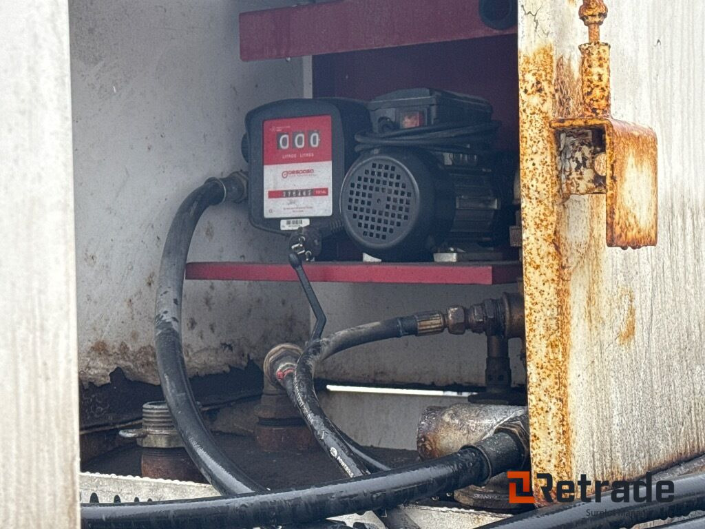 Forskelligt udstyr ROUG 2700ltr. Tank m. Pumpe (A0020029) - Storage tank: picture 5 Forskelligt udstyr ROUG 2700ltr. Tank m. Pumpe (A0020029) - Storage tank: picture 5