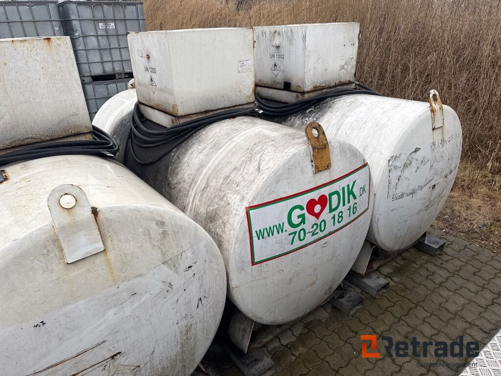 Forskelligt udstyr ROUG 2700ltr. Tank m. Pumpe (A0020029) - Storage tank: picture 2 Forskelligt udstyr ROUG 2700ltr. Tank m. Pumpe (A0020029) - Storage tank: picture 2