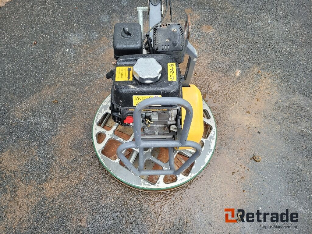 Glättare Atlas Copco BG 240 bensindriven - Construction equipment: picture 4 Glättare Atlas Copco BG 240 bensindriven - Construction equipment: picture 4