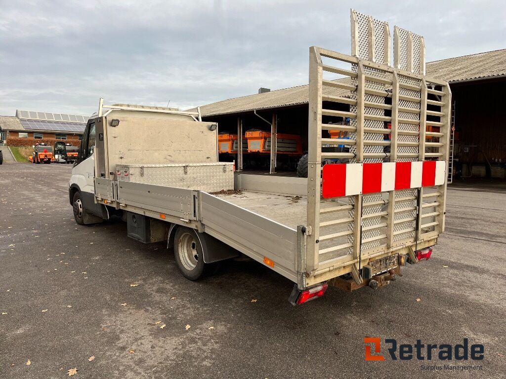 IVECO 35-180 3,0D med Alu-knæklad og læsserampe. - Car: picture 4 IVECO 35-180 3,0D med Alu-knæklad og læsserampe. - Car: picture 4