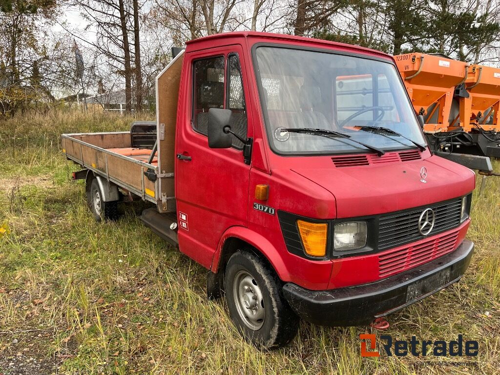 MERCEDES-BENZ 30/35 Ladvogn. - Dropside/ Flatbed truck: picture 2 MERCEDES-BENZ 30/35 Ladvogn. - Dropside/ Flatbed truck: picture 2