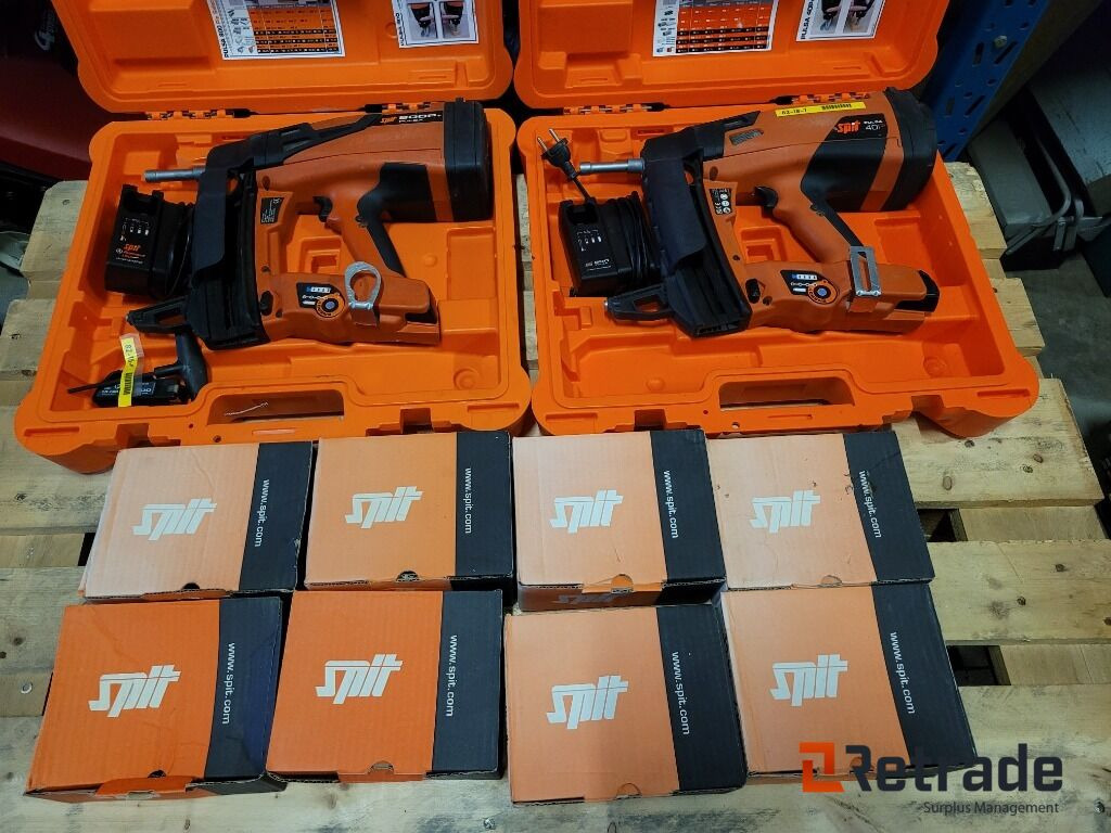 Paket med två st bultpistoler SPIT PULSA samt spik - Construction equipment: picture 1 Paket med två st bultpistoler SPIT PULSA samt spik - Construction equipment: picture 1