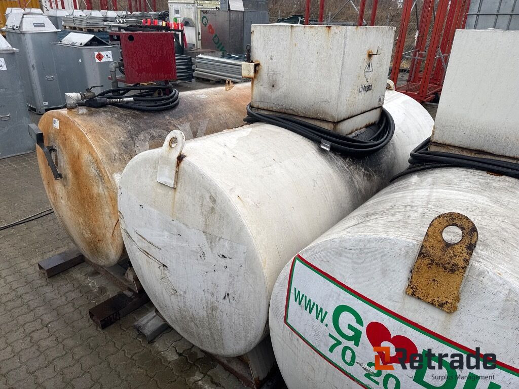 ROUG 2700ltr. Tank m. Pumpe ( A0020030) - Storage tank: picture 1 ROUG 2700ltr. Tank m. Pumpe ( A0020030) - Storage tank: picture 1