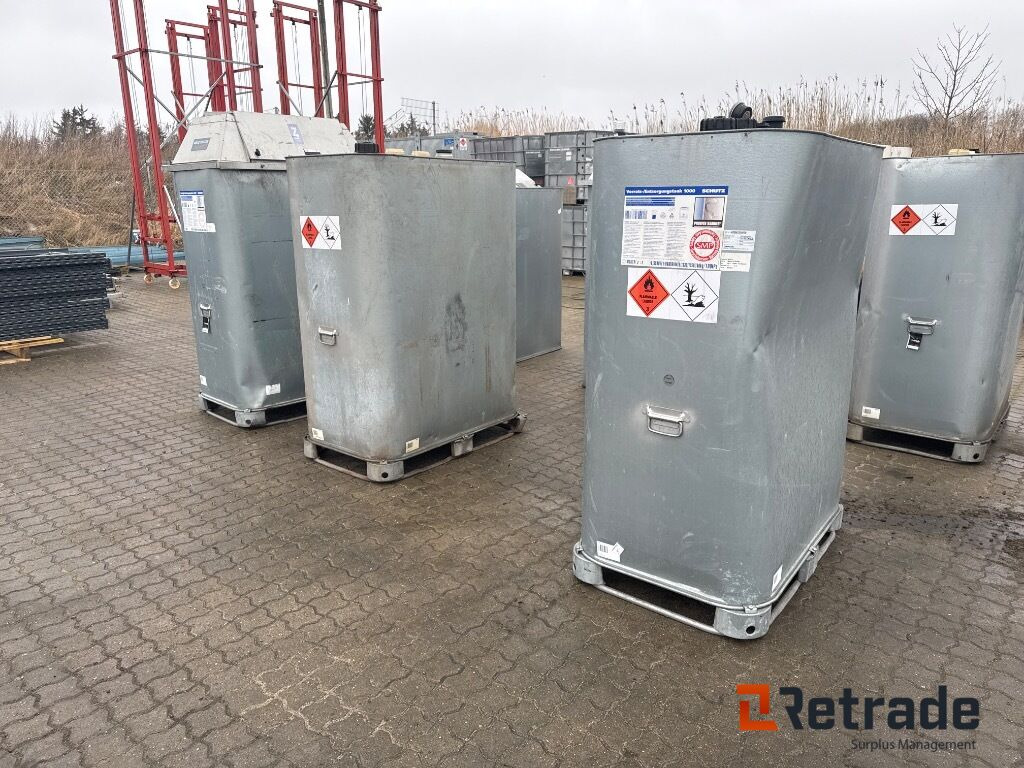 SCHÜTZ 1000ltr (A0020032-A0020037-A0020038) - Storage tank: picture 4 SCHÜTZ 1000ltr (A0020032-A0020037-A0020038) - Storage tank: picture 4