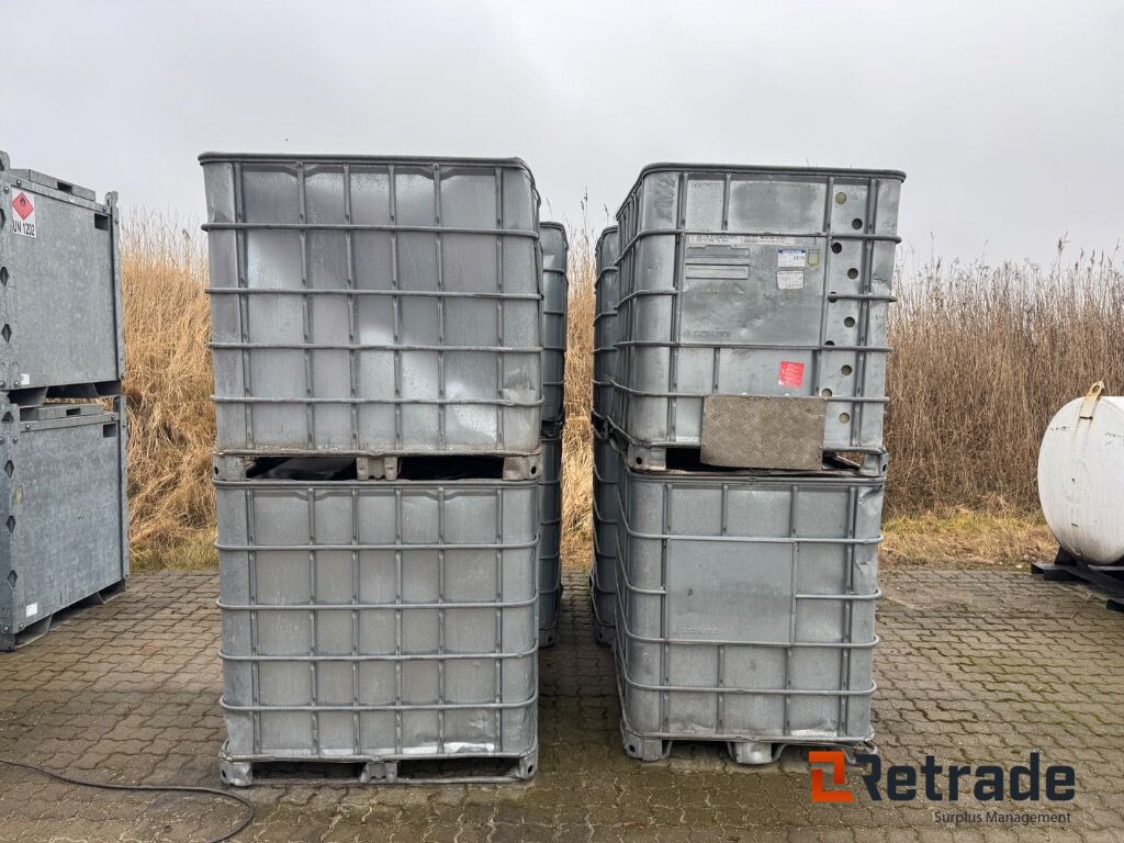 SCHÜTZ 1000ltr tanke - Storage tank: picture 2 SCHÜTZ 1000ltr tanke - Storage tank: picture 2