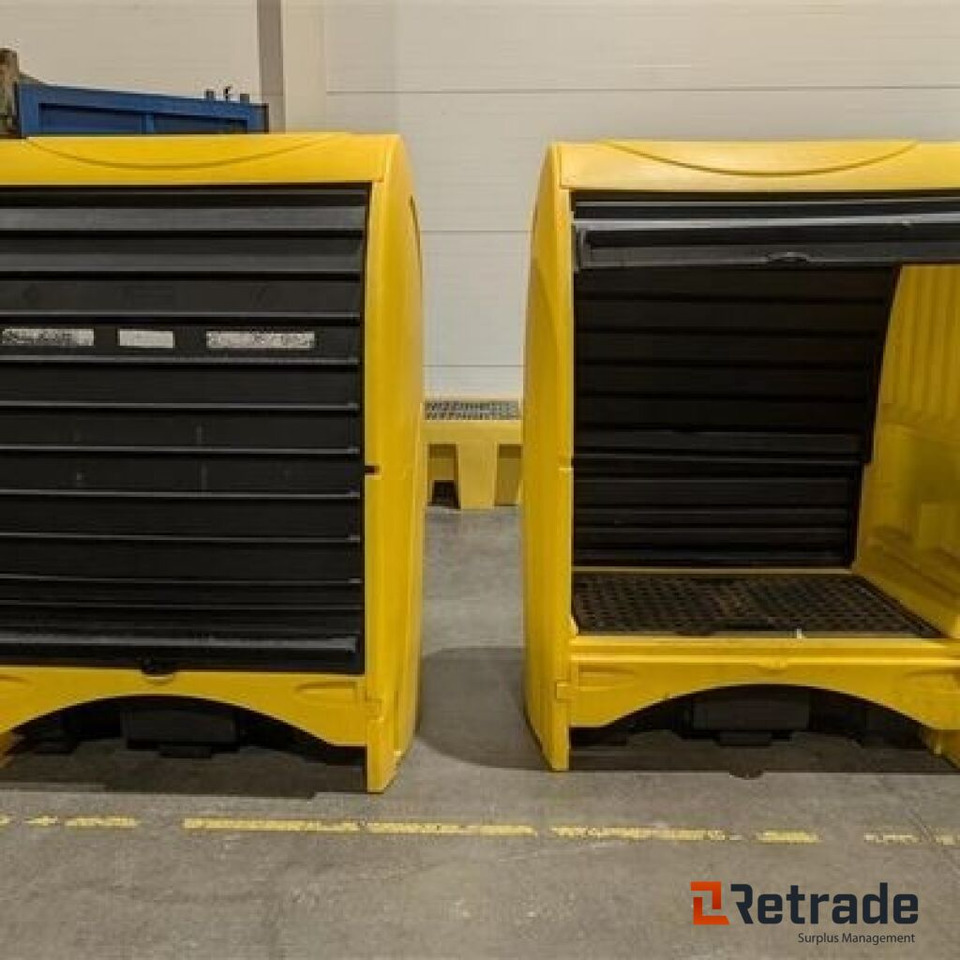 Skap for oljefat / cabinets oil drum storage - Tool/ Equipment: picture 1 Skap for oljefat / cabinets oil drum storage - Tool/ Equipment: picture 1