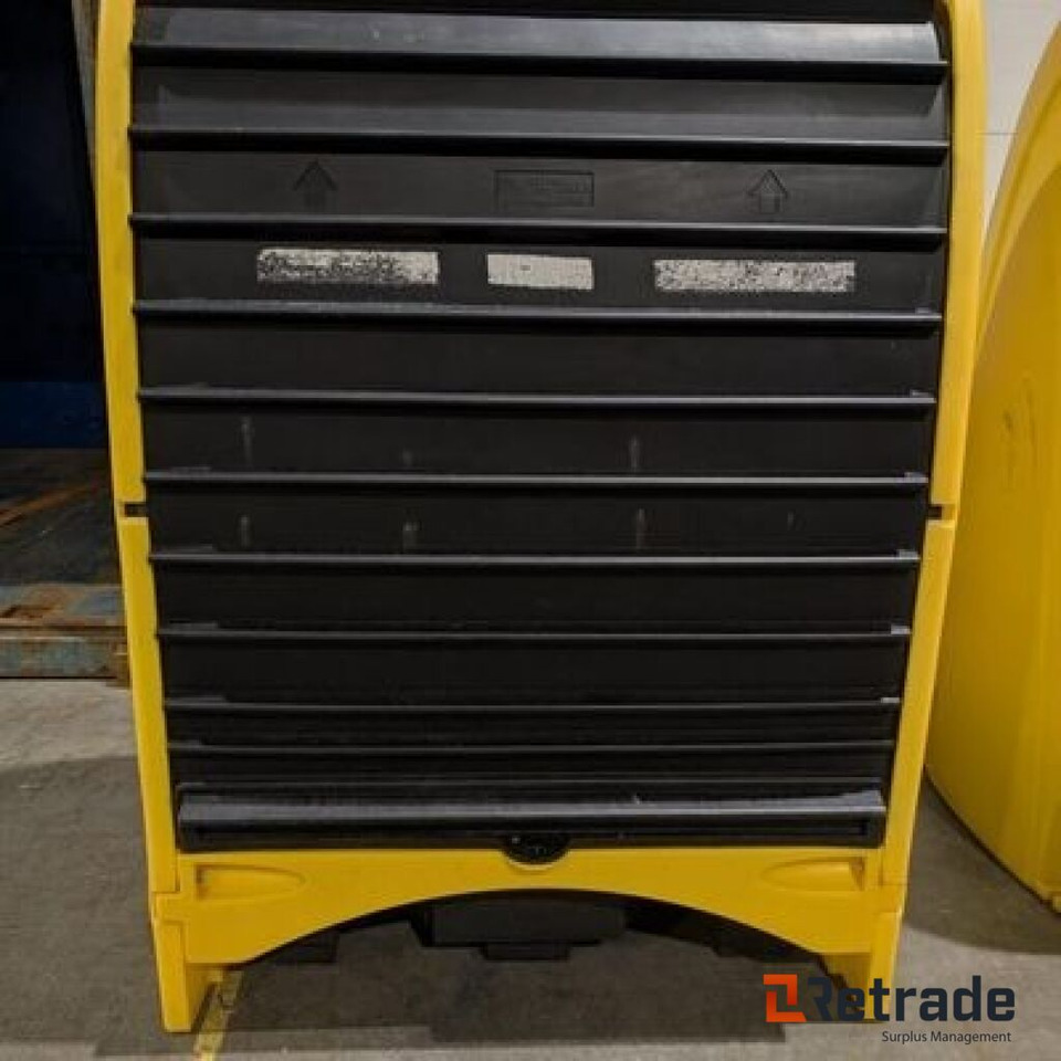 Skap for oljefat / cabinets oil drum storage - Tool/ Equipment: picture 3 Skap for oljefat / cabinets oil drum storage - Tool/ Equipment: picture 3