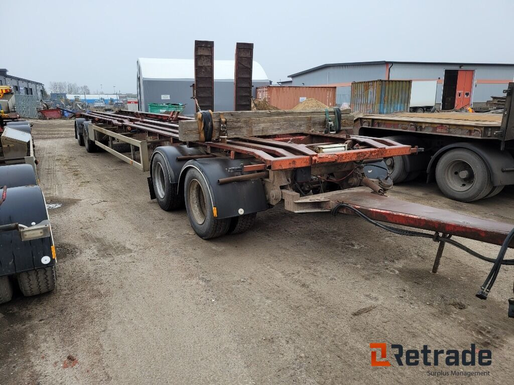Släpvagn Briab Kilafors 4-axligt lastväxlarsläp - Roll-off/ Skip trailer: picture 2 Släpvagn Briab Kilafors 4-axligt lastväxlarsläp - Roll-off/ Skip trailer: picture 2