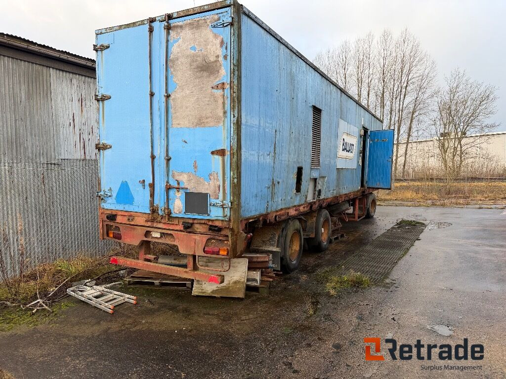 Släpvagn med skåp - Closed box trailer: picture 1 Släpvagn med skåp - Closed box trailer: picture 1