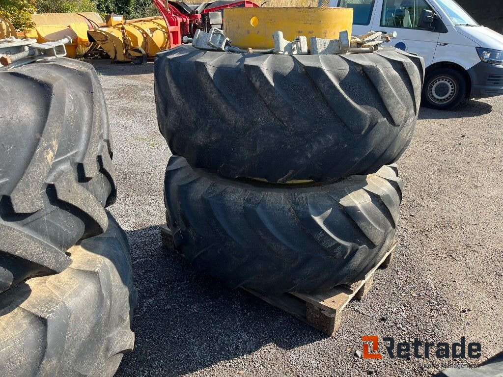 Tvillingmontering dæk og fælge med beslag til Hydrema rendegraver. - Construction equipment: picture 5 Tvillingmontering dæk og fælge med beslag til Hydrema rendegraver. - Construction equipment: picture 5