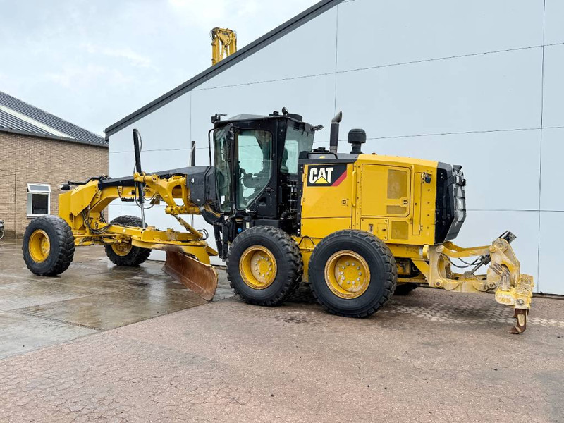 Cat 140M3 - Pushblock / Ripper / Joystick Controls - Grader: picture 2 Cat 140M3 - Pushblock / Ripper / Joystick Controls - Grader: picture 2