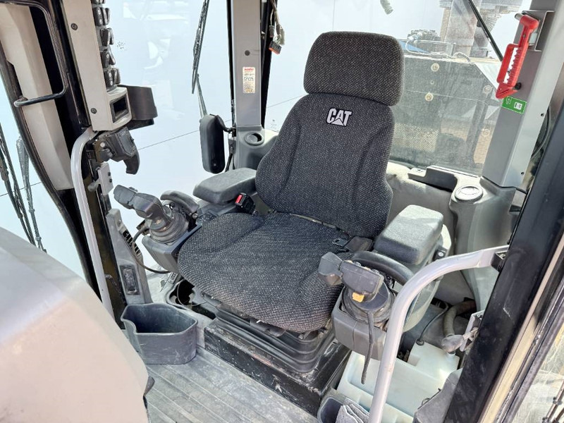 Grader Cat 140M3 - Pushblock / Ripper / Joystick Controls: picture 6 Grader Cat 140M3 - Pushblock / Ripper / Joystick Controls: picture 6