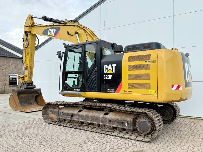 Cat 323FL - German Machine / Rear + Side Camera - Crawler excavator: picture 3 Cat 323FL - German Machine / Rear + Side Camera - Crawler excavator: picture 3