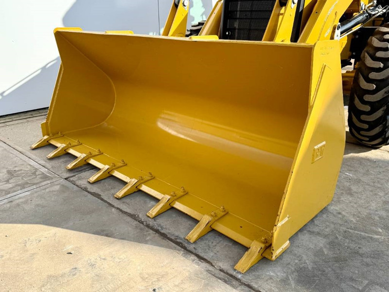 New Backhoe loader Cat 424 4WD - Hammer Lines / Airco: picture 11 New Backhoe loader Cat 424 4WD - Hammer Lines / Airco: picture 11