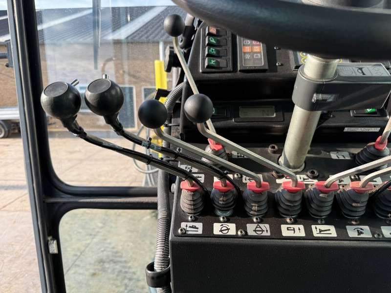 Grader HBM BG110T-5 -  Front Blade + Ripper / TRIMBLE AS400: picture 8